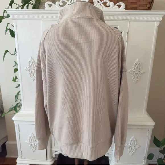 NWOT Varley Rhea 2.0 Half Zip Pullover - Picture 4 of 11